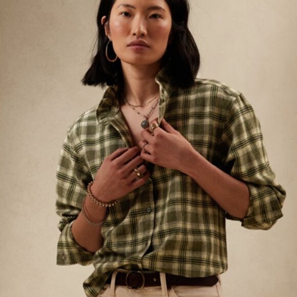 NWT - Banana Republic Factory Women’s Ruffle Flannel Shirt, Camo Green - Size XL - Picture 1 of 10